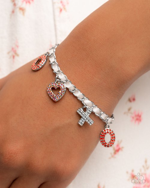XOXO Complete Look